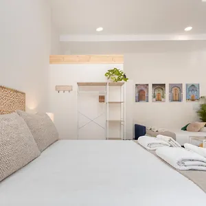 Apartamento C50 Stylish Loft Close To The Sea, Málaga